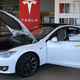 Illustration for article titled Twitter Promptly Suspends Tesla Whistleblower Following Tweets About His Former Employer